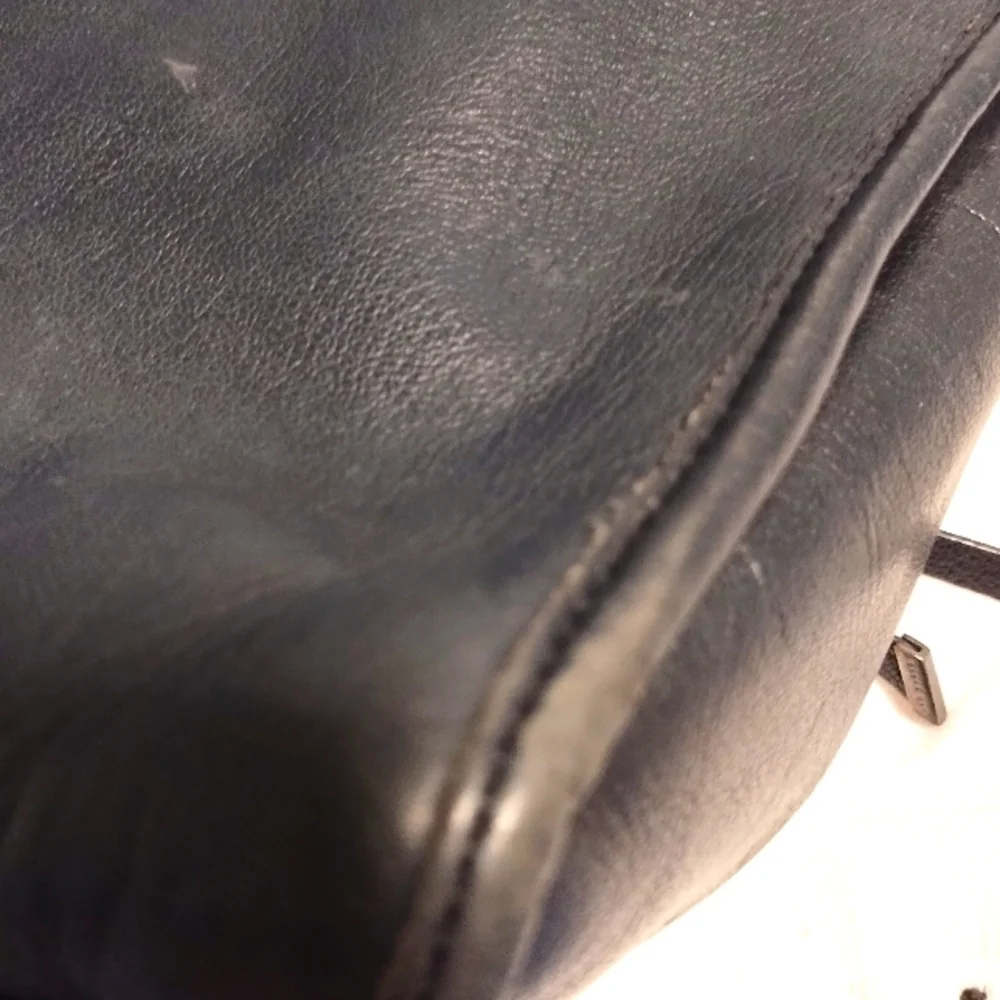 Ted Baker Hanaee Double Zipper  Black Leather Handbag